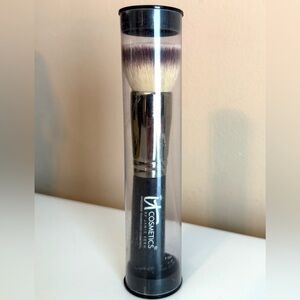 IT COSMETICS BY JAMIE KERN INNOVATIVE TECHNOLOGY COSMETICS POWDER/BRONZER BRUSH